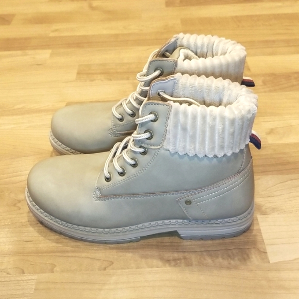Alpine ankle boot - Picture 3 of 10
